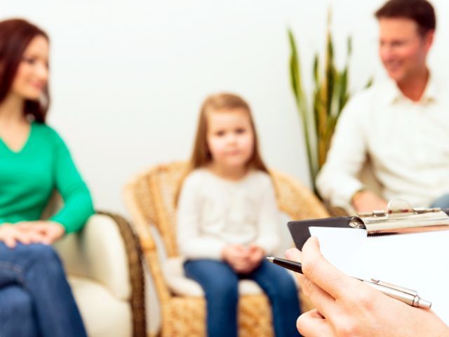 Определение порядка проживания ребенка после развода родителей