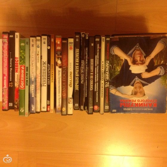 Отдам DVD диски с фильмами