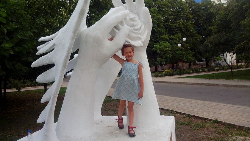 Самое главное в жизни --это здоровье и деньги, а всё остальное приложится.