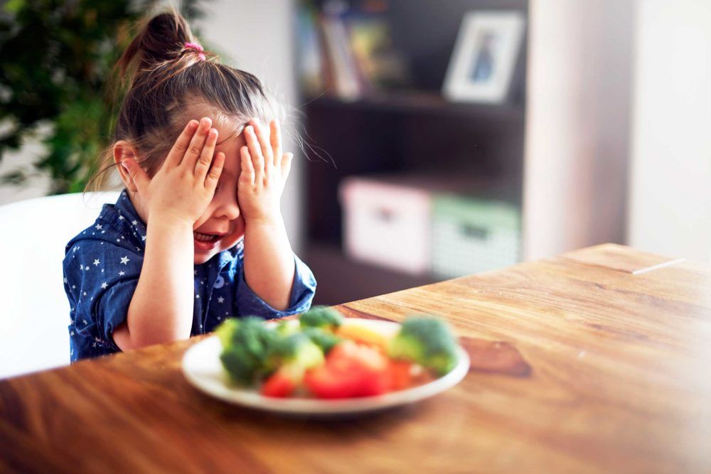 «Не хочу, не буду!» Почему дети отказываются от еды?