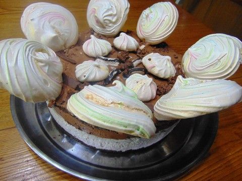 Торт Чёрный лес и меренги