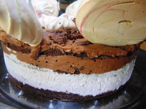 Торт Чёрный лес и меренги