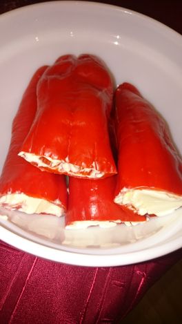 Кулинарная Азбука. Маскарпоне. Закуска- перчики с творожным сыром. Кулинарная Азбука. Маскарпоне. Закуска- перчики с творожным сыром.